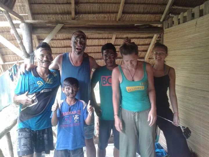 Orangutantreksumatra & Lovely Jungle Lodge Only Book If You Are Treking With Us Bukit Lawang Extérieur photo