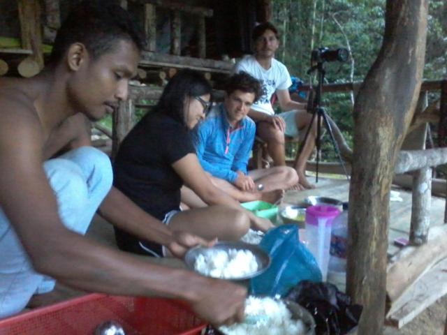 Orangutantreksumatra & Lovely Jungle Lodge Only Book If You Are Treking With Us Bukit Lawang Chambre photo